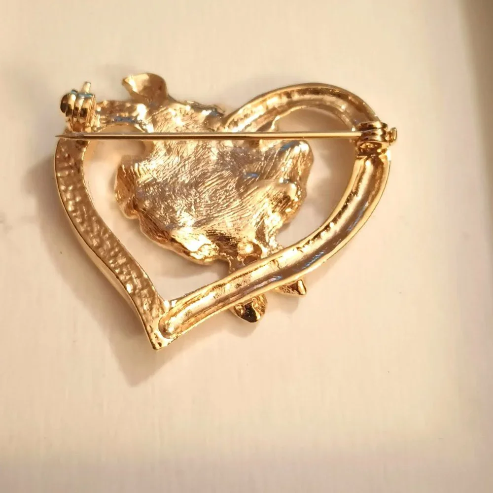 Open Heart Enamel Rose Brooch Gold-tone Red Floral Pin with Rhinestones